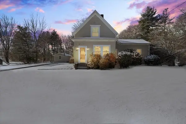 93 Linwood St, Brockton, MA 02301