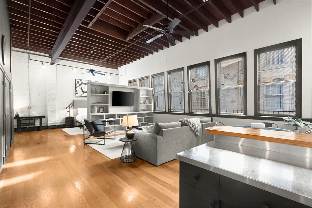 19 Stanhope St #3C, Boston, MA 02116 - Image #1