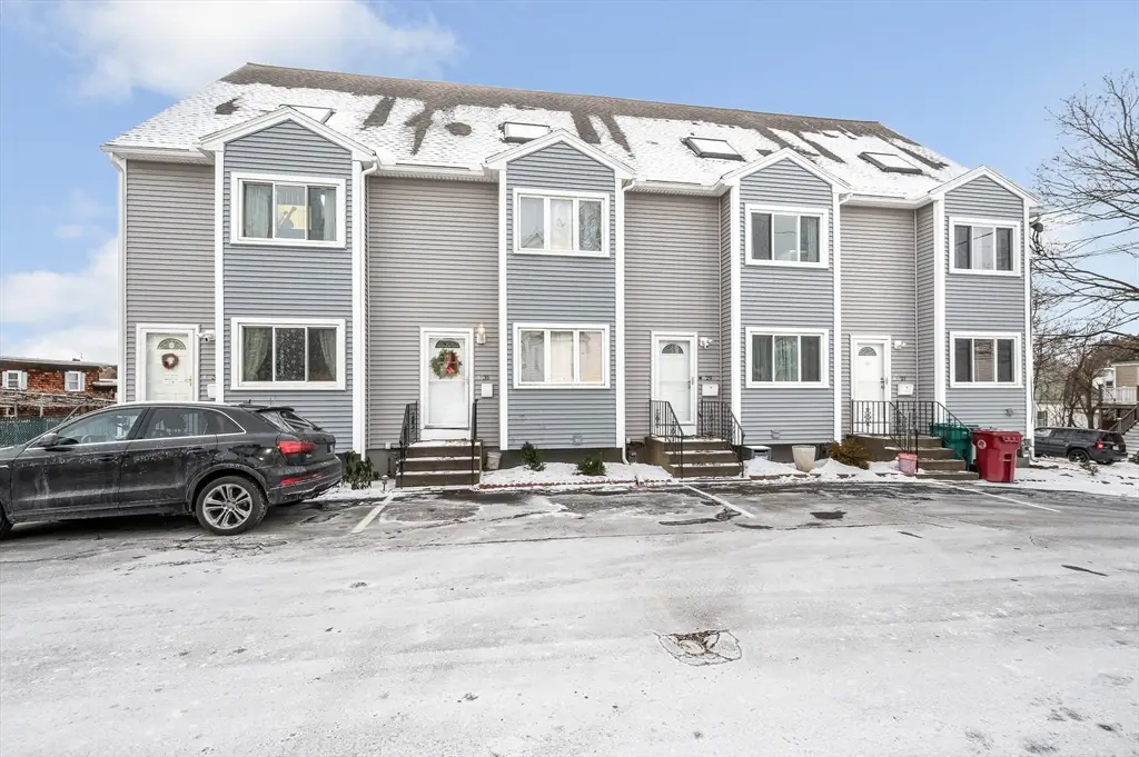 29 Pine Hill St #29, Lowell, MA 01852 - Image #1