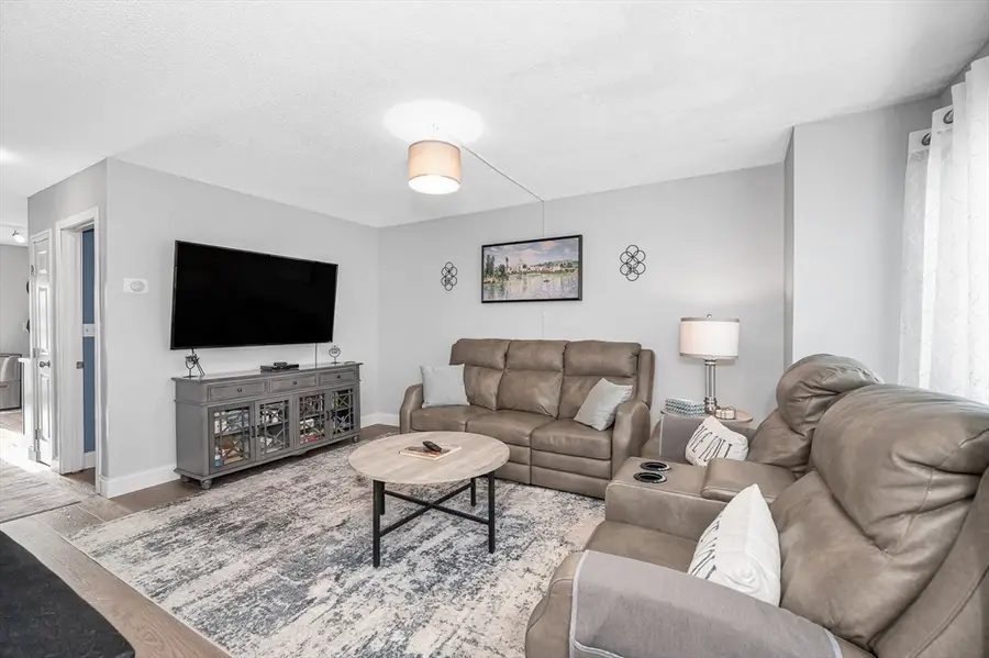 29 Pine Hill St #29, Lowell, MA 01852 - Image #2