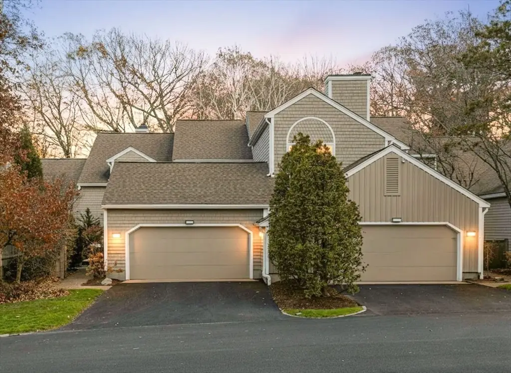 401 Dedham St #B, Newton, MA 02459 - Image #1