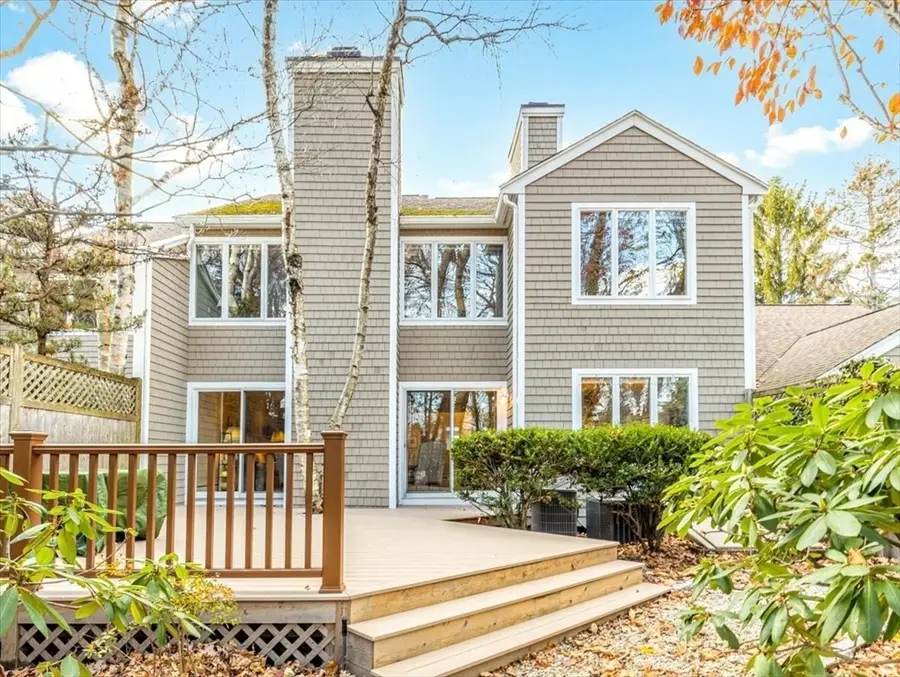 401 Dedham St #B, Newton, MA 02459 - Image #2