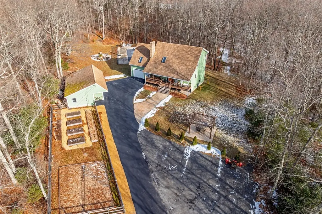 8 Longview Ave., Webster, MA 01570 - Image #1