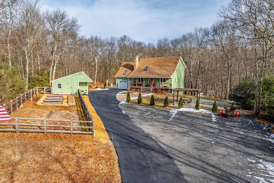 8 Longview Ave., Webster, MA 01570 - Image #2