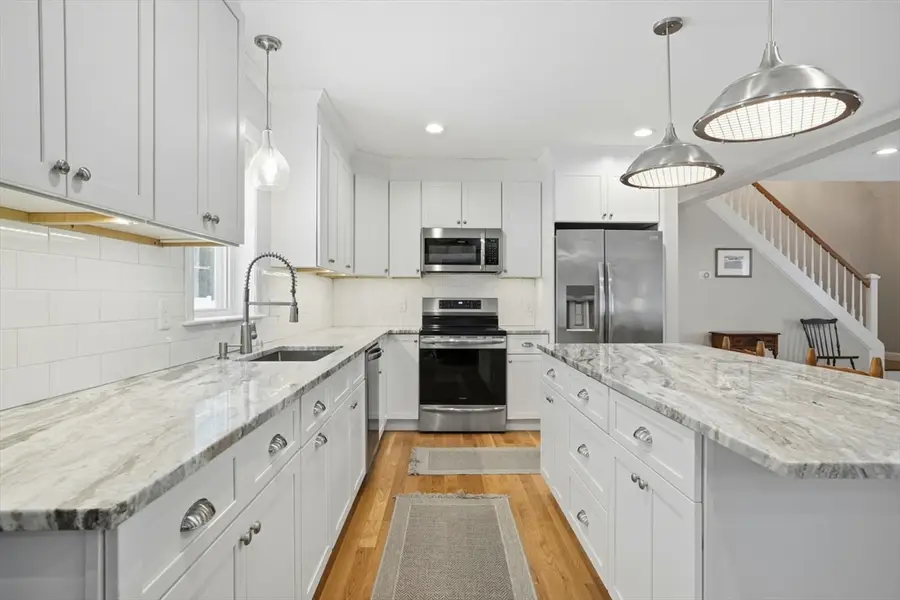 10 Checkerberry Cir, Duxbury, MA 02332 - Image #3