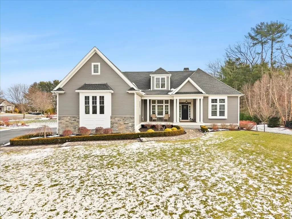 34 Palmer River Rd, Swansea, MA 02777 - Image #1