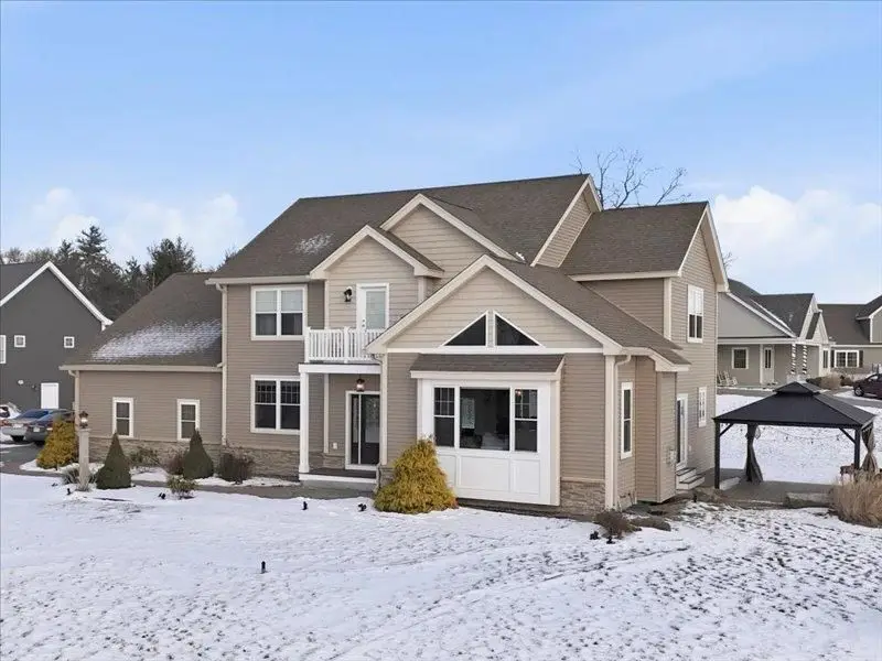 02 Aspen Dr, Pelham, NH 03076 - Image #2