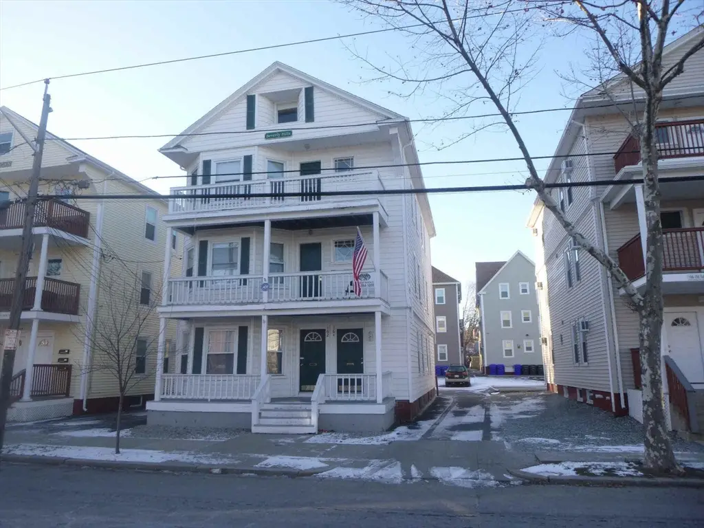 162-164 Oakland Avenue, Providence, RI 02908 - Image #1