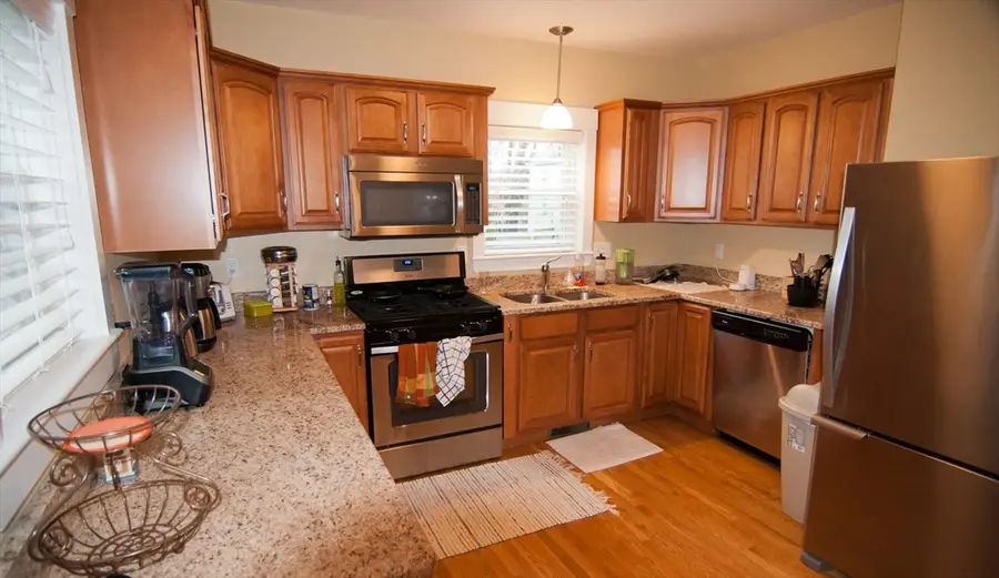 10 Naviens Ln #1, Waltham, MA 02453 - Image #2