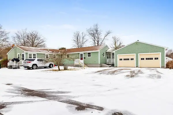 299 Asbury St, Hamilton, MA 01982