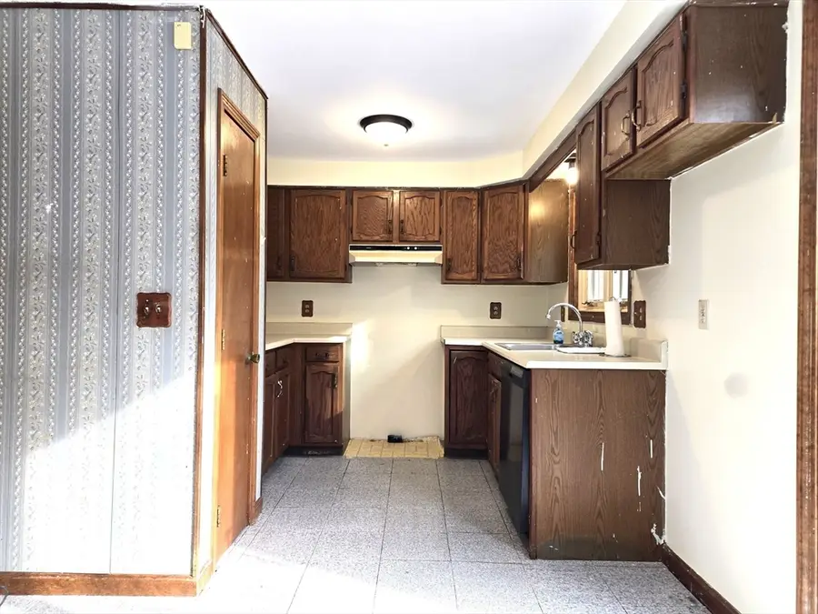 1170 Wilson Rd #1, Fall River, MA 02720 - Image #3