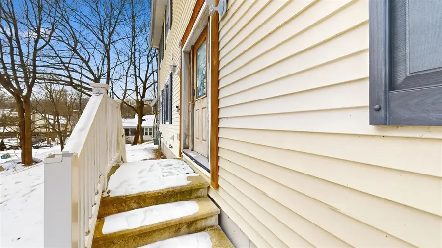 15 Teddy Rd, Worcester, MA 01603 - Image #2