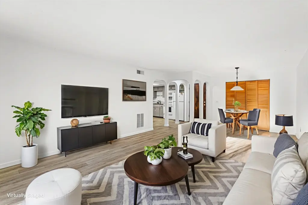 8 Shadowbrook Ln #39, Milford, MA 01757 - Image #1