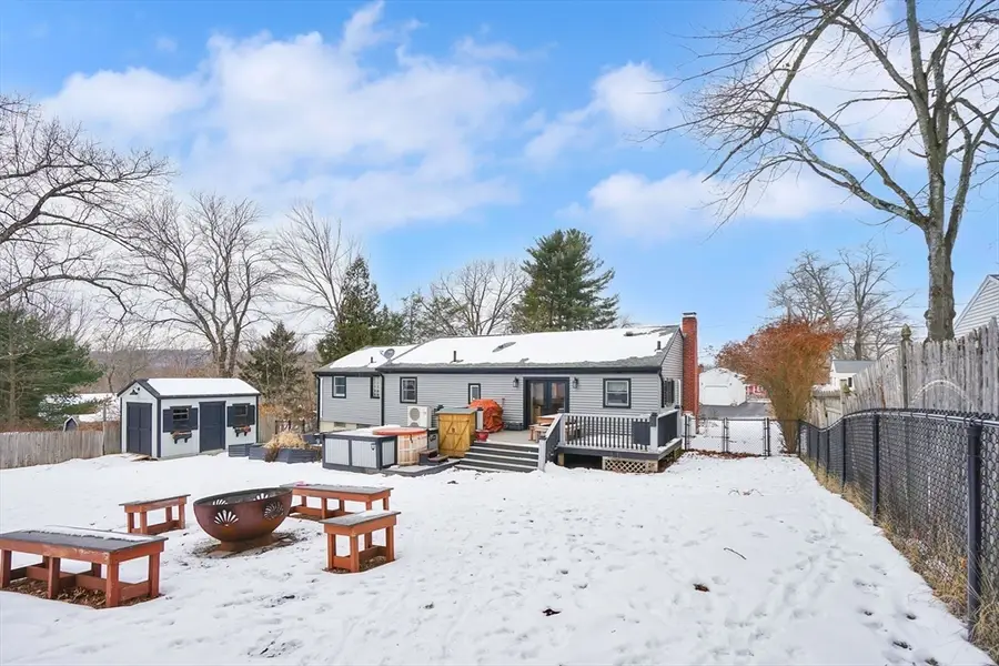 14 Briarcliff Dr, Feeding Hills, MA 01030 - Image #2