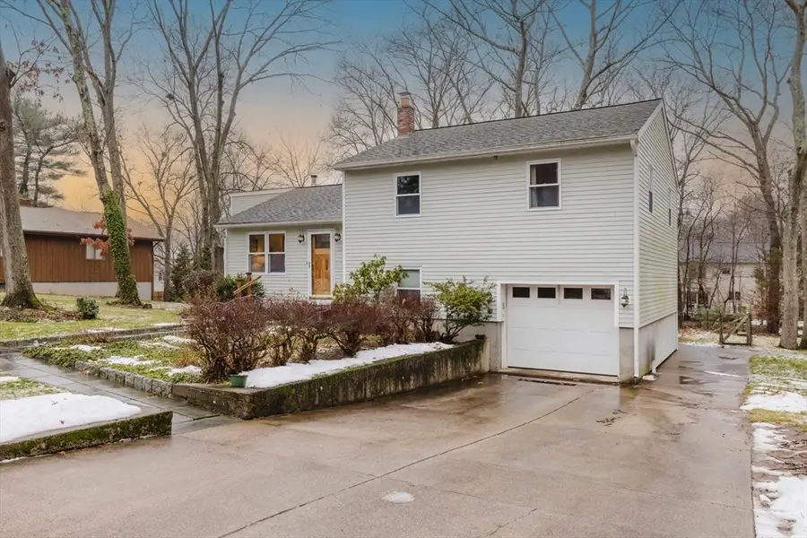 191 Cherry Hill Dr, Seekonk, MA 02771 - Image #2