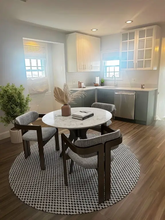 23 Chestnut St #5, Chelsea, MA 02150 - #3