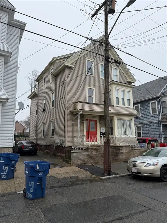 592 Cottage St, New Bedford, MA 02740 - Image #2