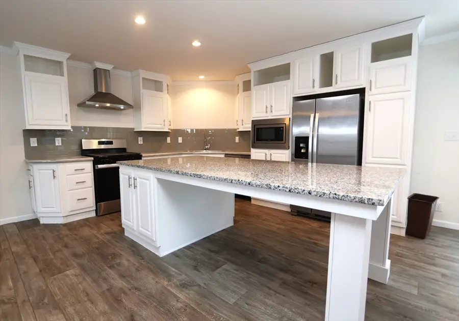 609 Canterbury Dr., Exeter, NH 03833 - Image #3