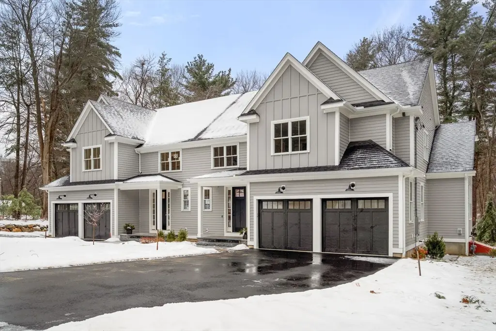 18 Hemlock #B, Bedford, MA 01730 - Image #1