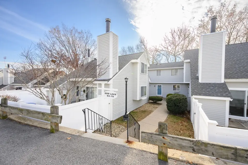209 Lake St #65, Weymouth, MA 02189 - Image #1