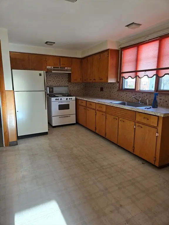 161 Garland St, Everett, MA 02149 - Image #3