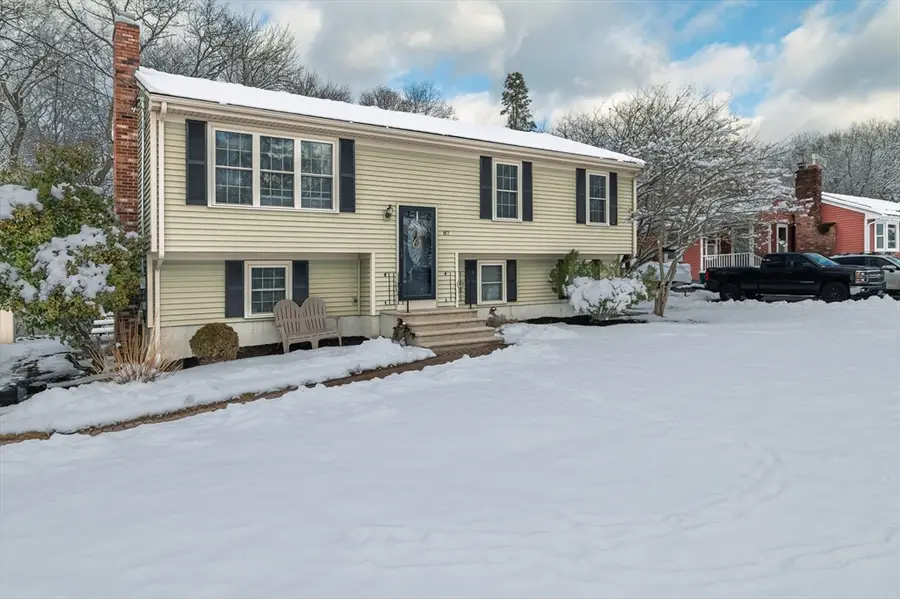 87 Tanglewood Dr, Attleboro, MA 02703 - Image #3