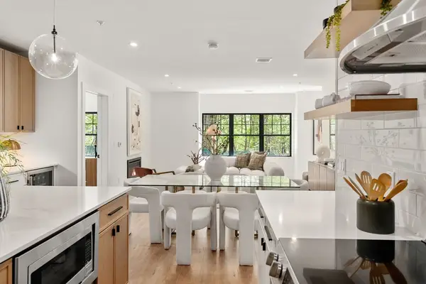 20 Audubon Way #108, Canton, MA 02021