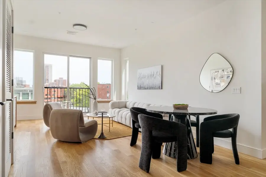 58 Kent #301, Brookline, MA 02445 - Image #2