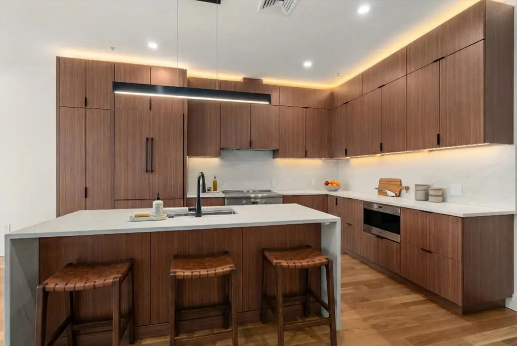 58 Kent #402, Brookline, MA 02445 - Image #1