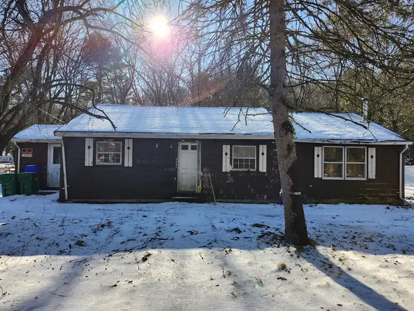 373 Eliot St, Ashland, MA 01721