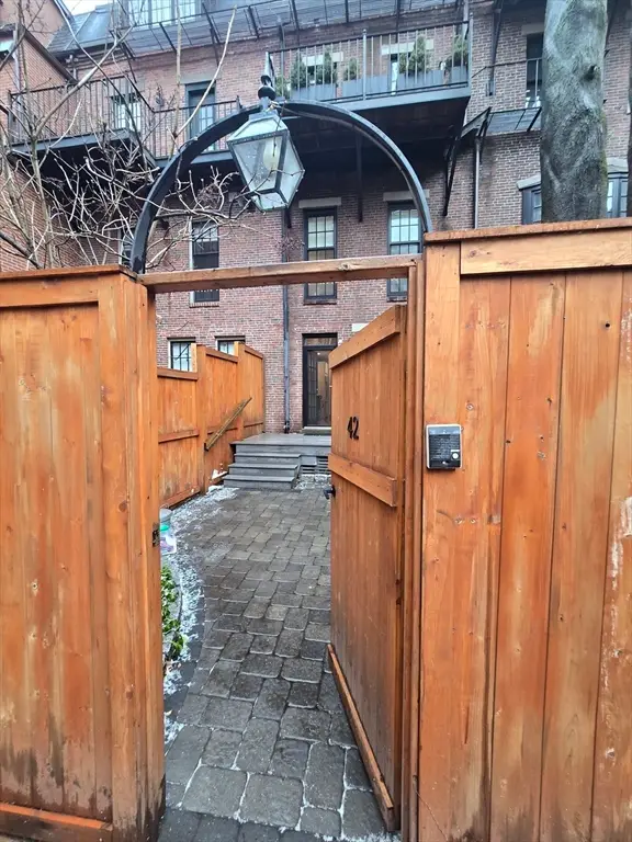 42 Clarendon Street #1, Boston, MA 02116 - Image #1