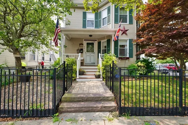 467 Brock Ave, New Bedford, MA 02744