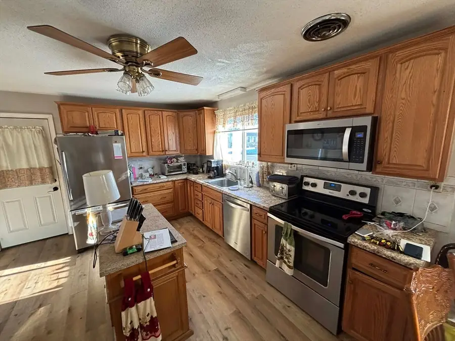 844 Mckinstry Ave, Chicopee, MA 01020 - Image #3