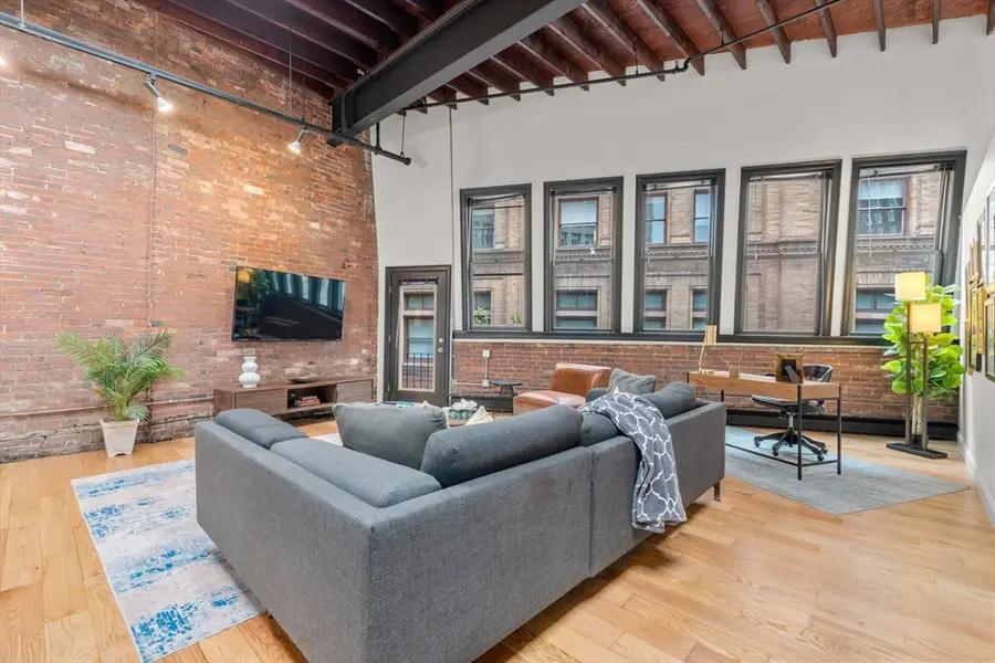 19 Stanhope St #3B, Boston, MA 02116 - Image #2