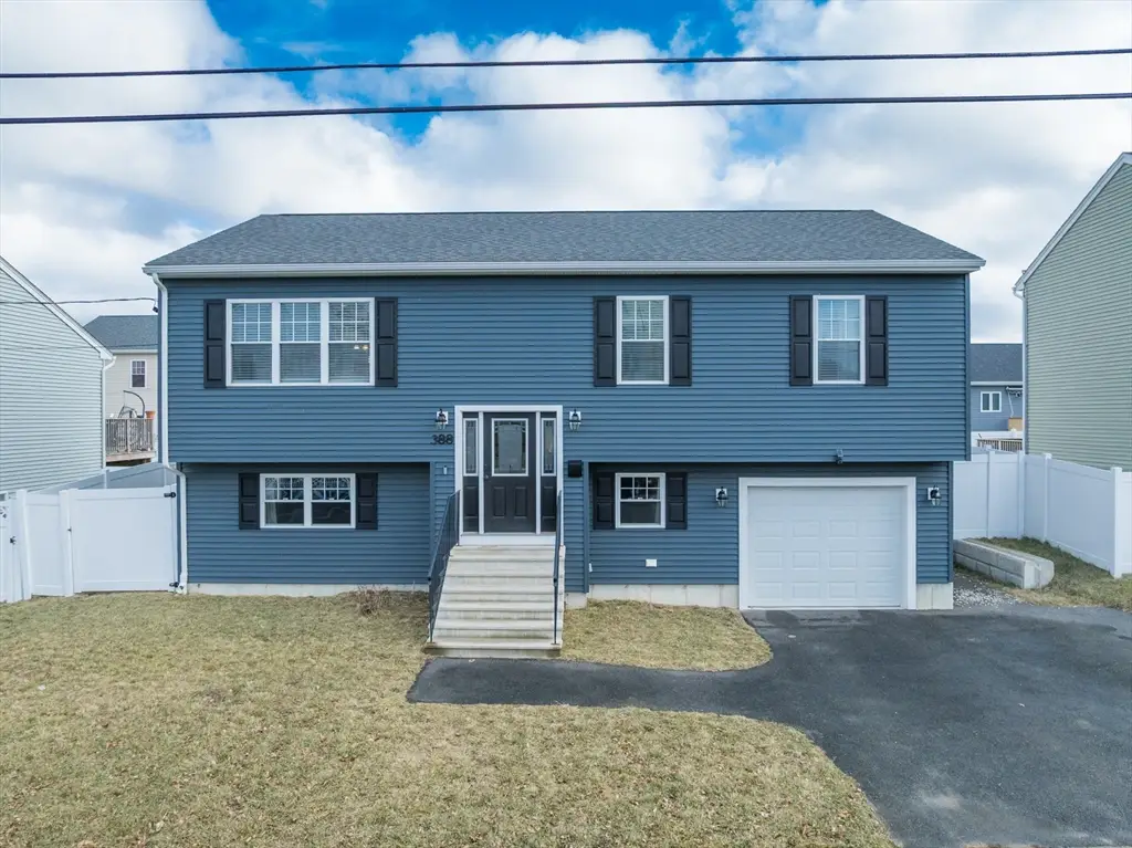 388 Manchester St, Fall River, MA 02721 - Image #1