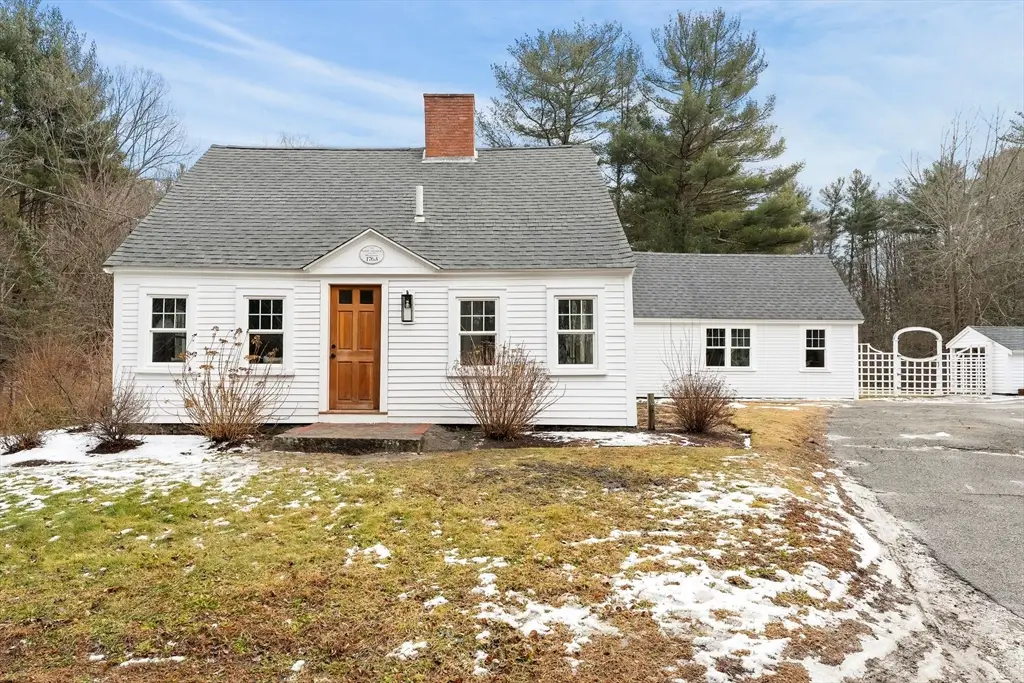118 Hanover St, Hanover, MA 02339 - Image #1