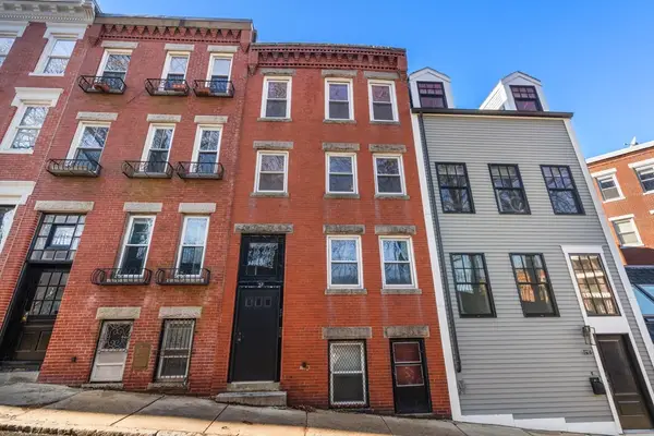 52 Snow Hill St, Boston, MA 02113