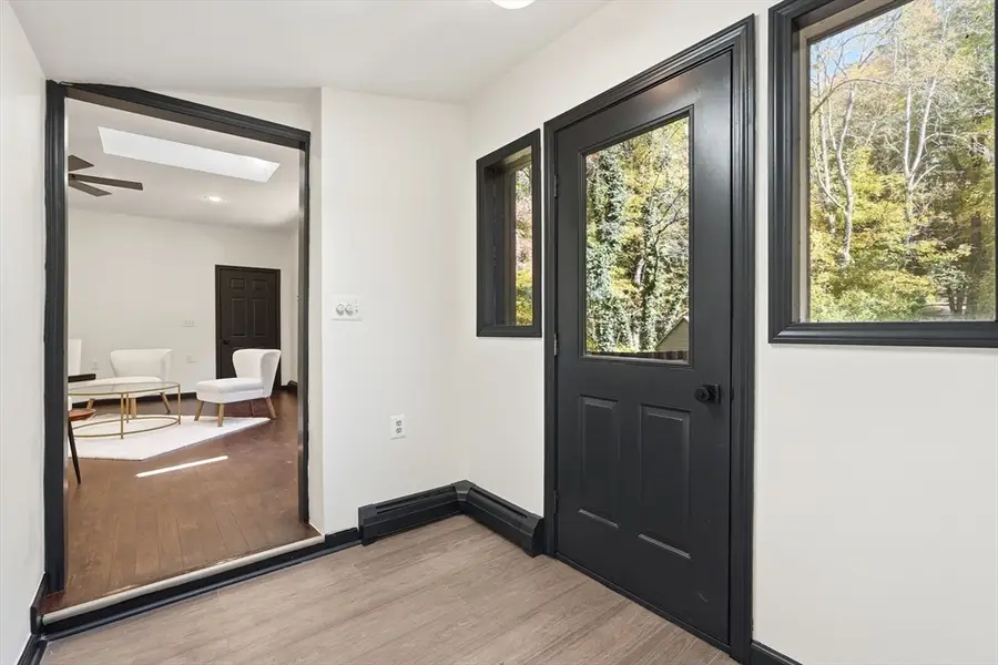 9 Bray Court, Pelham, MA 01002 - Image #3