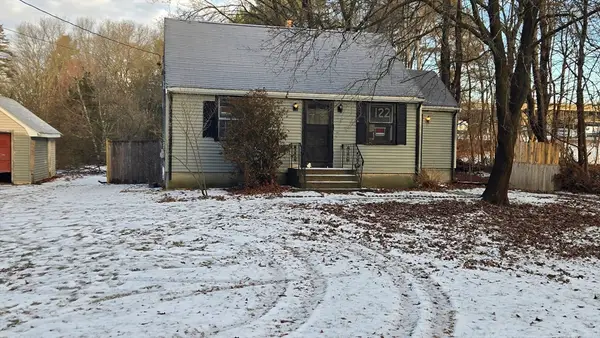 122 York St, Stoughton, MA 02072