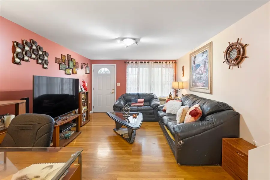 150 Webster Ave #3, Chelsea, MA 02150 - Image #2