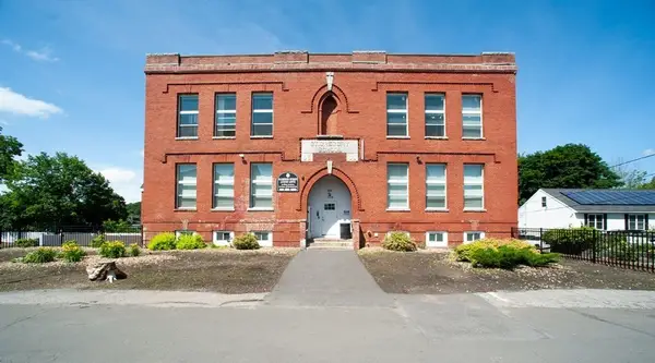 108 Harrison St, Haverhill, MA 01830