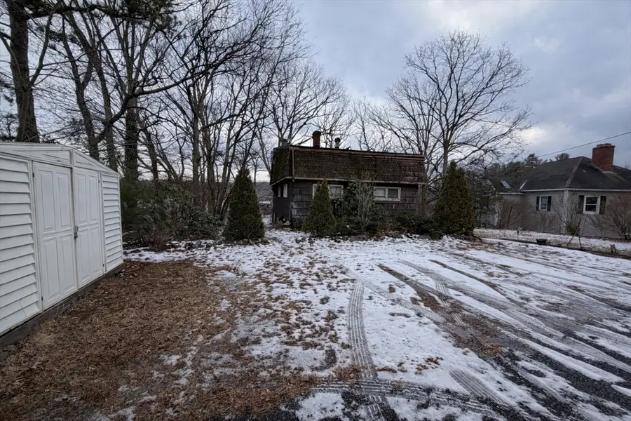 133 Lakeshore Dr, Blackstone, MA 01504 - Image #2