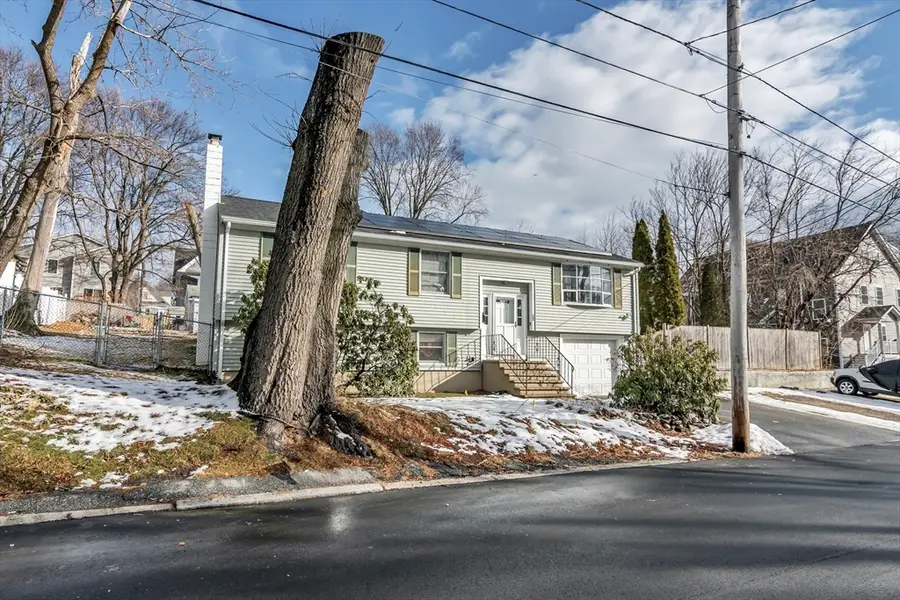 45 Middlebury St, Lawrence, MA 01841 - Image #3