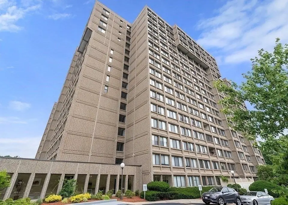 250 Hammond Pond Parkway #1505N, Newton, MA 02467 - Image #1