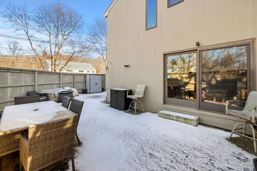 30 Mill Pond #30, North Andover, MA 01845 - Image #3