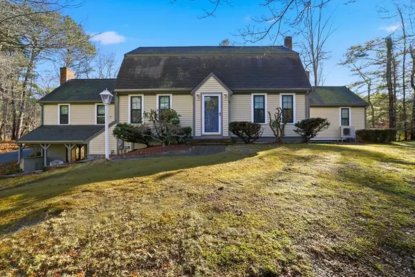 55 Cooke Rd, Plymouth, MA 02360