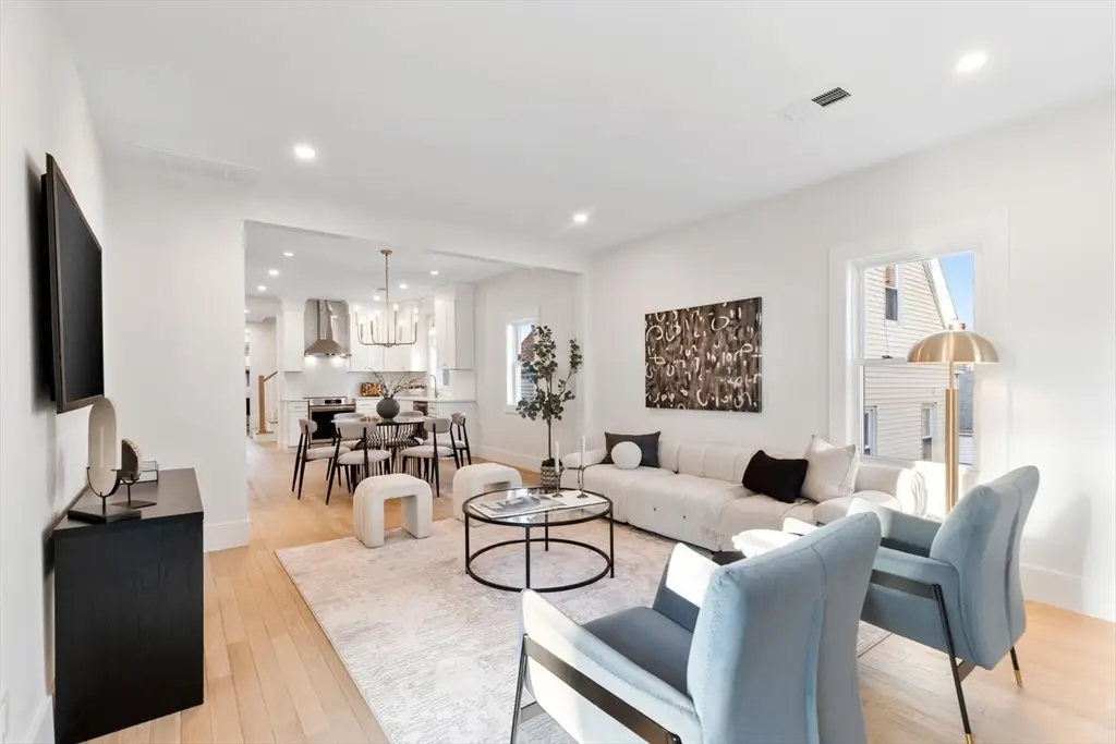 7 Bennett St #2, Medford, MA 02155 - Image #1