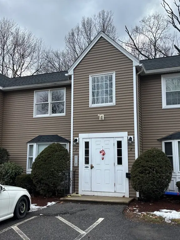 306 Aiken Ave #7, Lowell, MA 01850 - Image #1