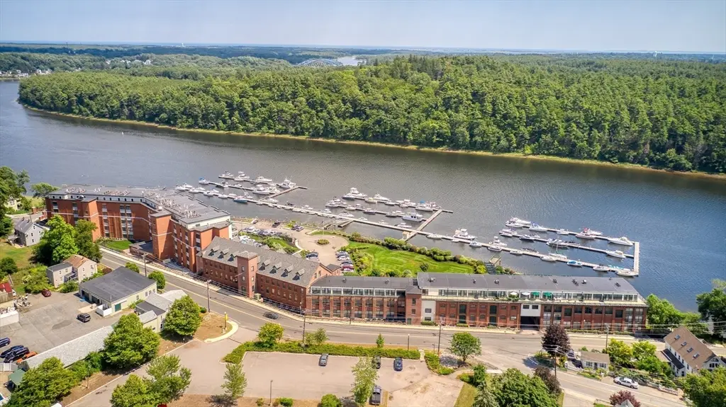 60 Merrimac St #504, Amesbury, MA 01913 - Image #1