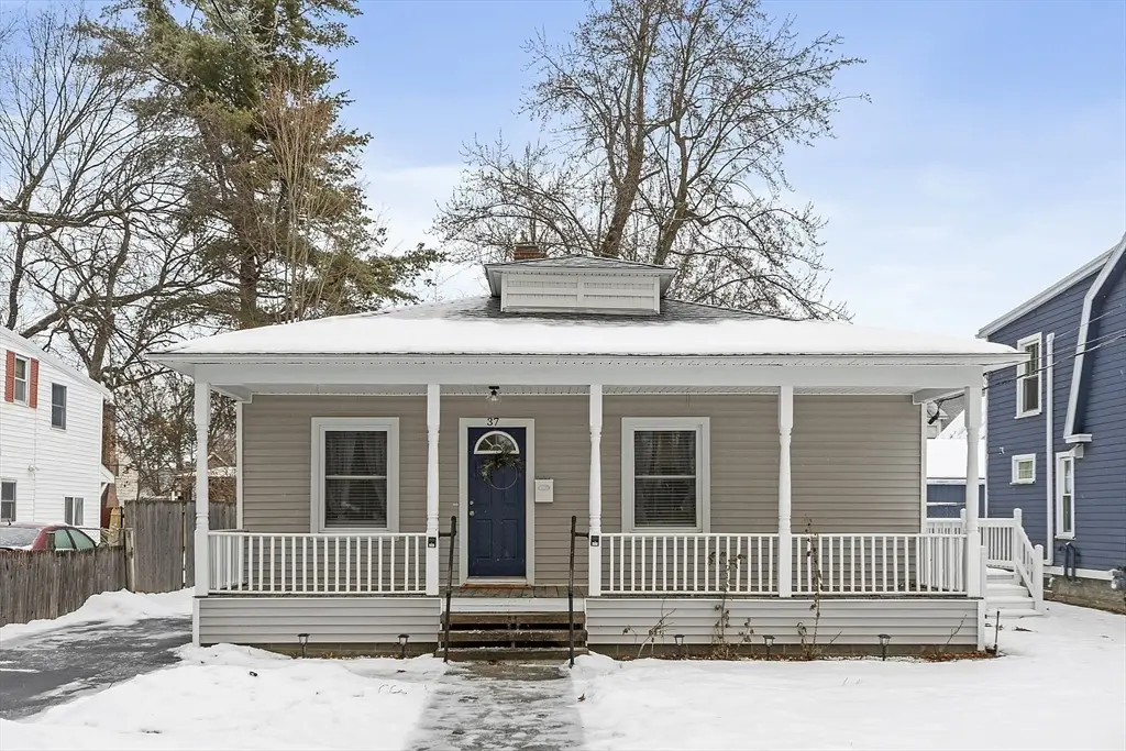 37 Wallis Park, Lunenburg, MA 01462 - Image #1